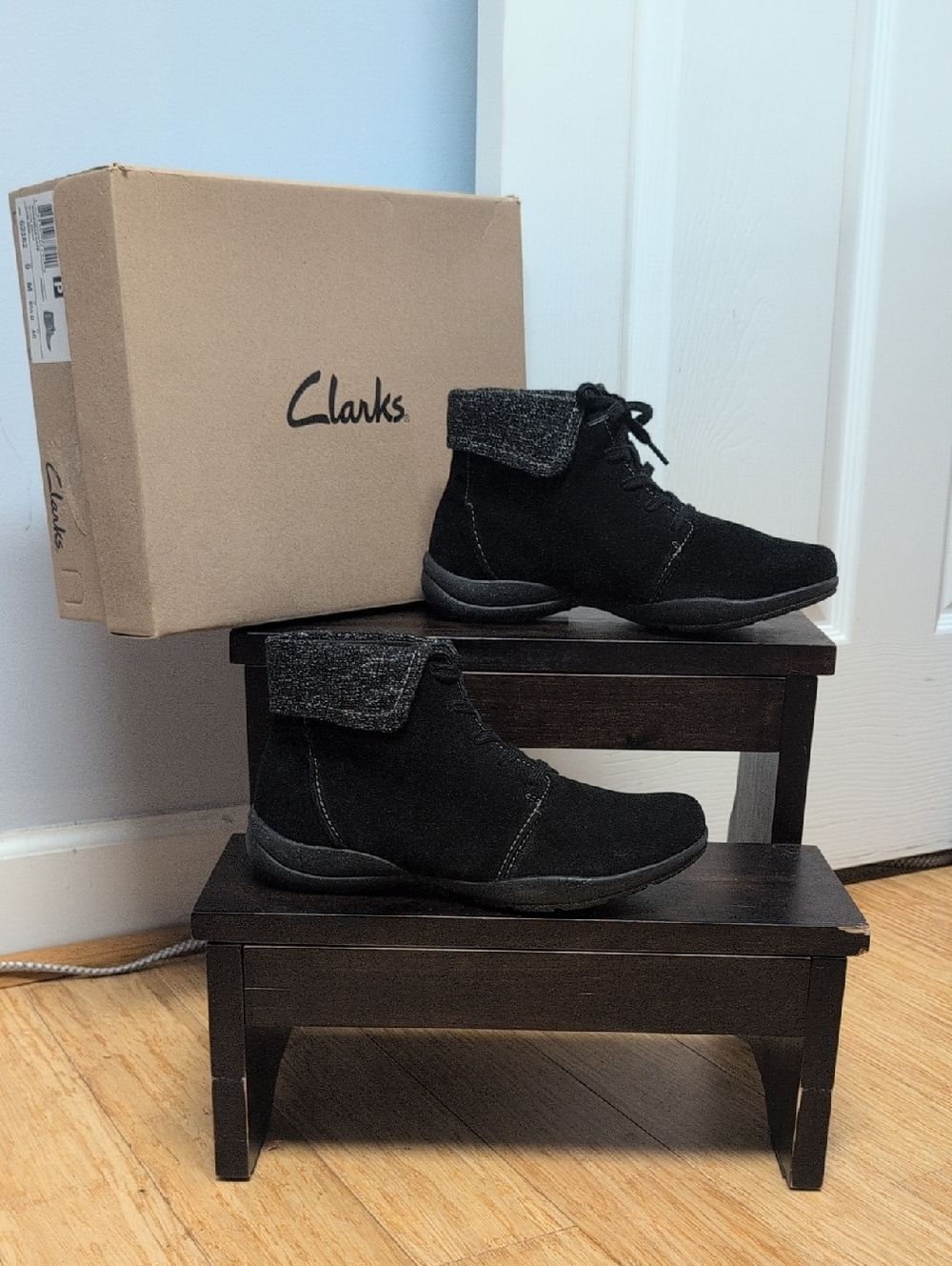 Clarks Collection Roseville Lace Black Leather/Suede Fabric FoldOver Boots Sz 9M